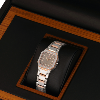 ساعة الماس نسائية ماركة بلاك آرمن K1801Z1 